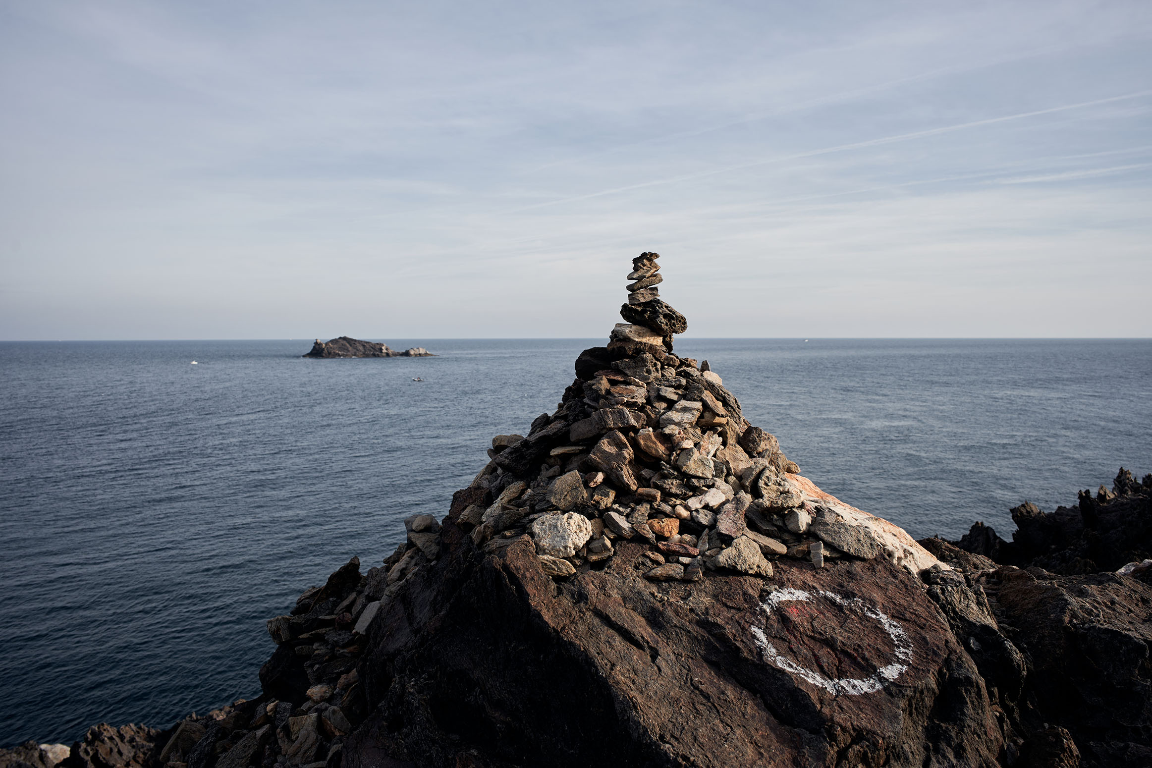 Aquest es el peu de foto del senyor amb les mans a la cara possat a Texto alternativo
